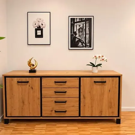 Perfect For 6 Guests - Modern - 2 Bedrooms - Netflix Apartment Cologne