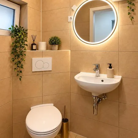 Apartment Perfect For 6 Guests - Modern - 2 Bedrooms - Netflix Cologne