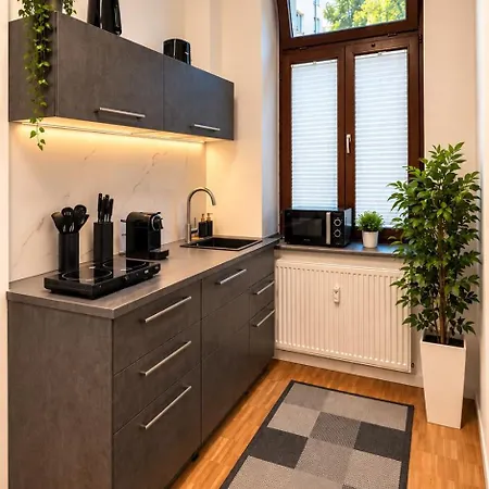 Perfect For 6 Guests - Modern - 2 Bedrooms - Netflix
